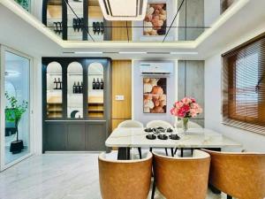 NHÀ HẺM 5M Ô TÔ VÀO NHÀ - TẶNG FULL NỘI THẤT CAO CẤP - 44M2 - 8.25 TỶ